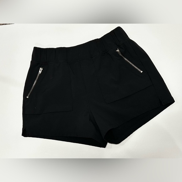 CRZ YOGA Pants - CRZ YOGA Black Athletic Shorts with Zip Pockets